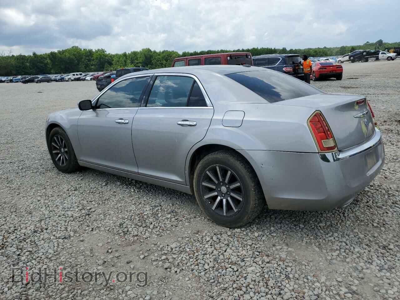 2011 CHRYSLER 300 - VIN: 2C3CA5CG1BH547071 - Фото 2
