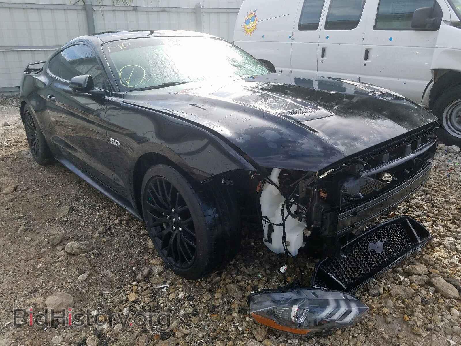 Photo 1FA6P8CF5J5126062 - FORD MUSTANG 2018