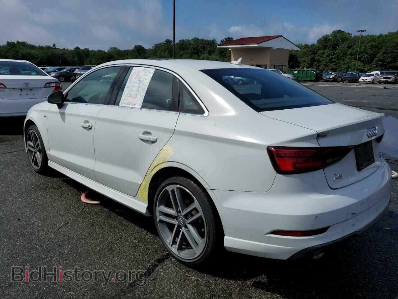 2018 AUDI A3 - VIN: WAUJ8GFF4J1075018 - Фото 2