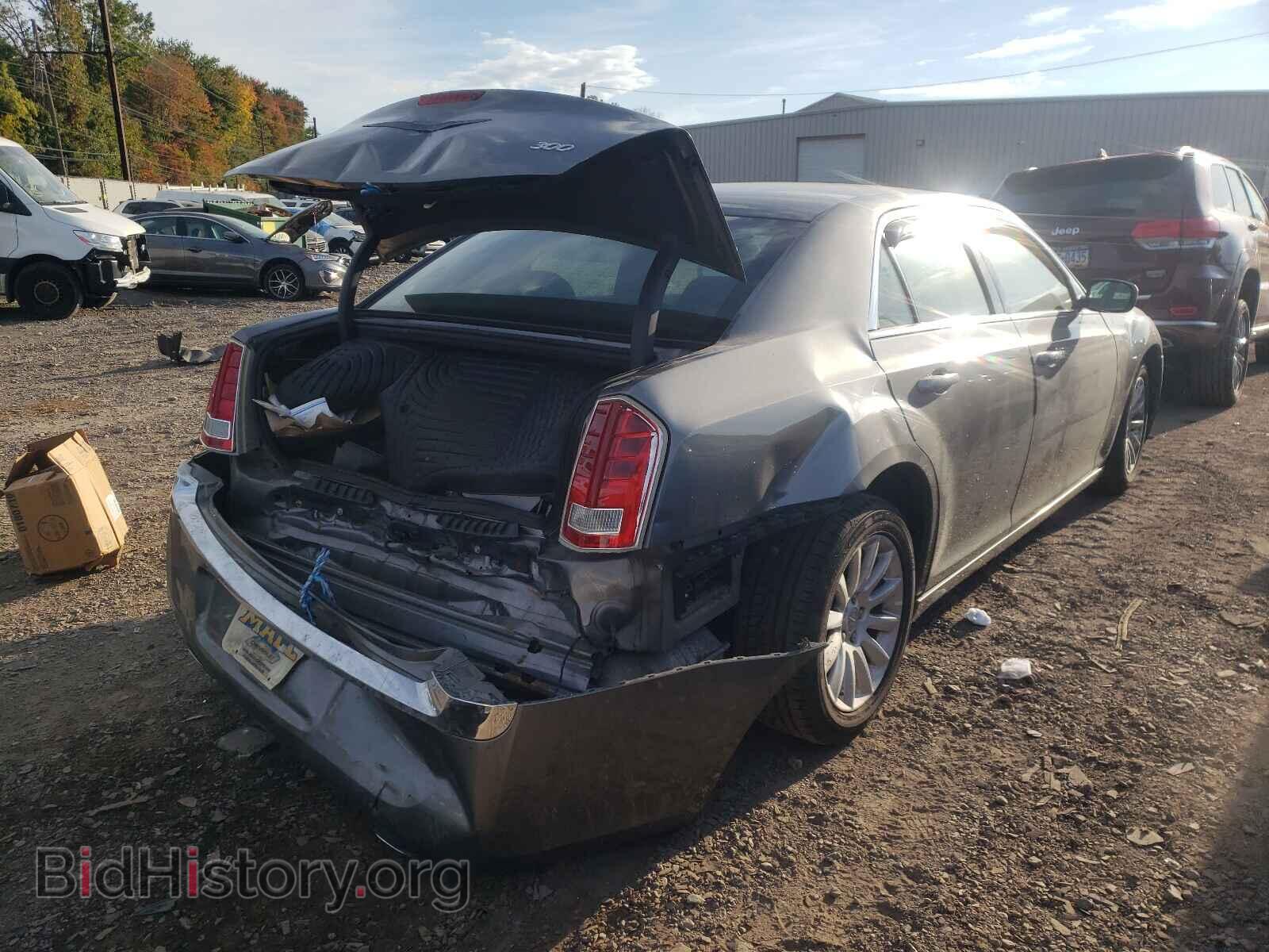 2012 CHRYSLER 300 - VIN: 2C3CCAAG3CH209808 - Фото 4