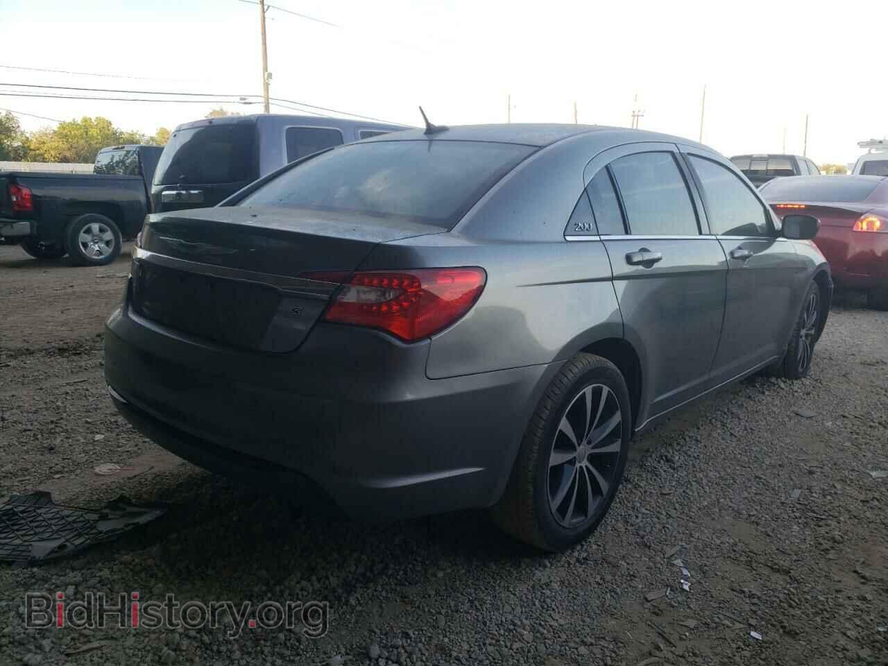 2013 CHRYSLER 200 - VIN: 1C3CCBBB7DN649810 - Фото 4