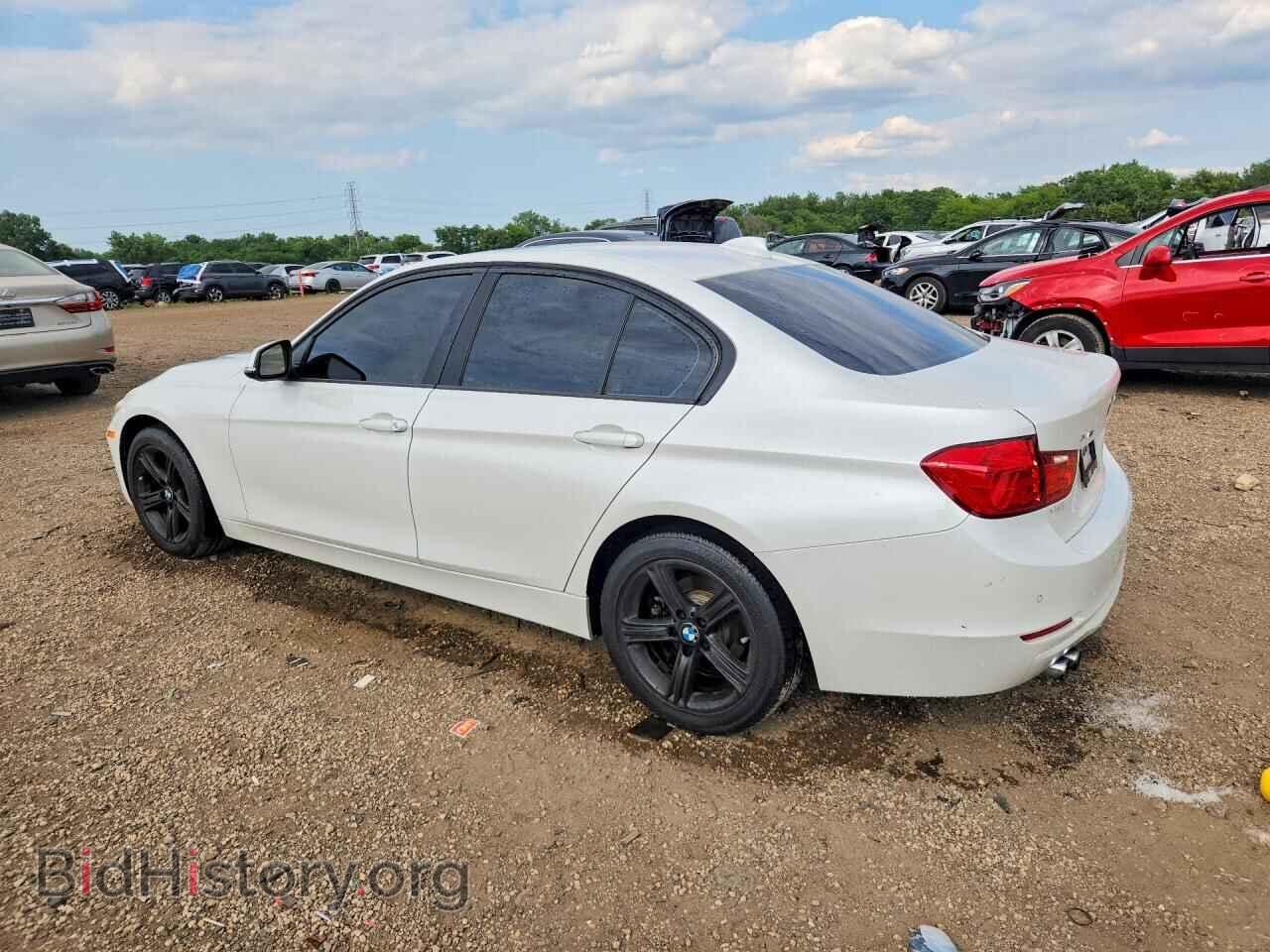 2014 BMW 3 SERIES - VIN: WBA3B5C55EP652572 - Фото 2