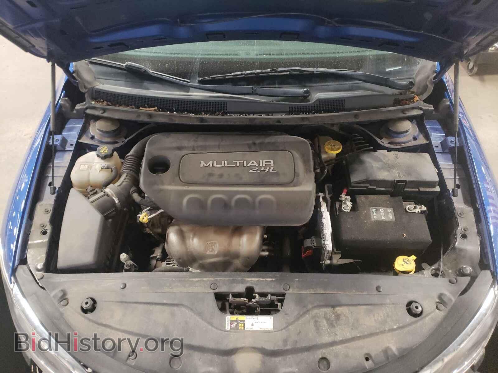2016 CHRYSLER 200 - VIN: 1C3CCCAB5GN161984 - Фото 7