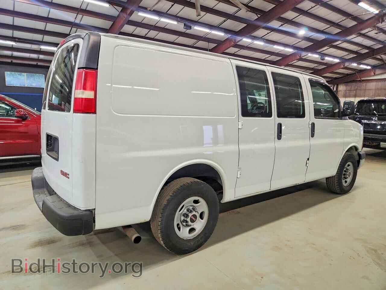 2014 GMC SAVANA - VIN: 1GTW7FCA2E1132613 - Photo 3