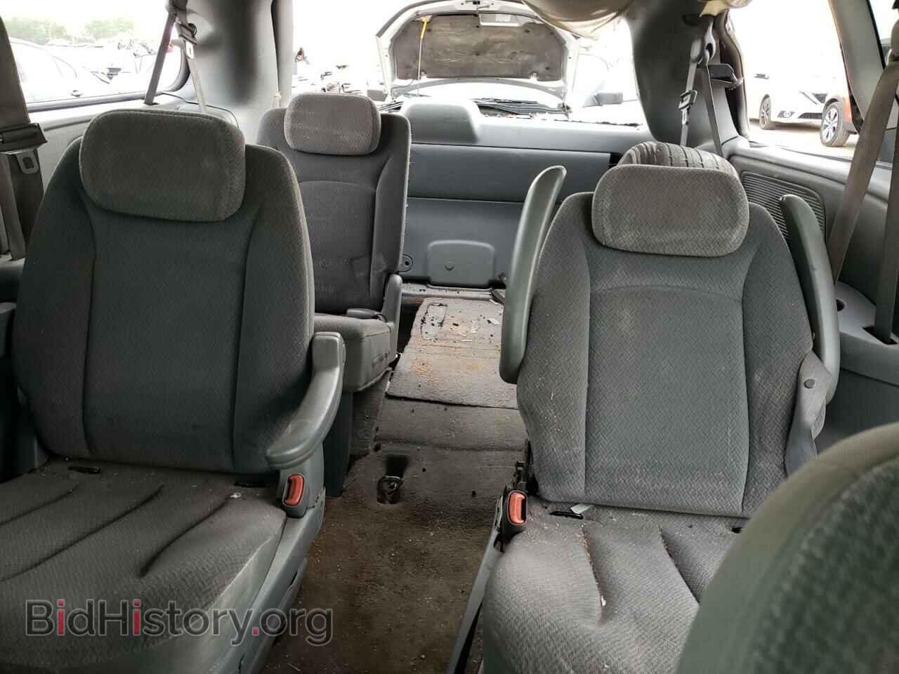 2006 CHRYSLER MINIVAN - VIN: 2A4GP54L16R775086 - Фото 10
