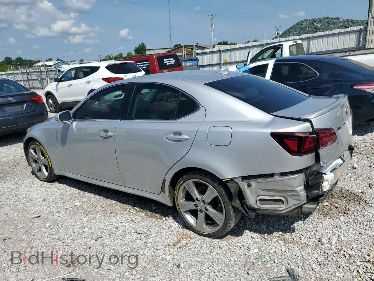 2011 LEXUS IS - VIN: JTHBF5C28B5152601 - Photo 2