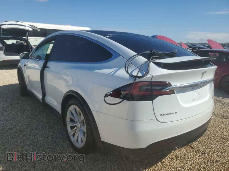 2018 Tesla MODEL X (VIN 5YJXCBE43JF115904) — фото 3 из 10