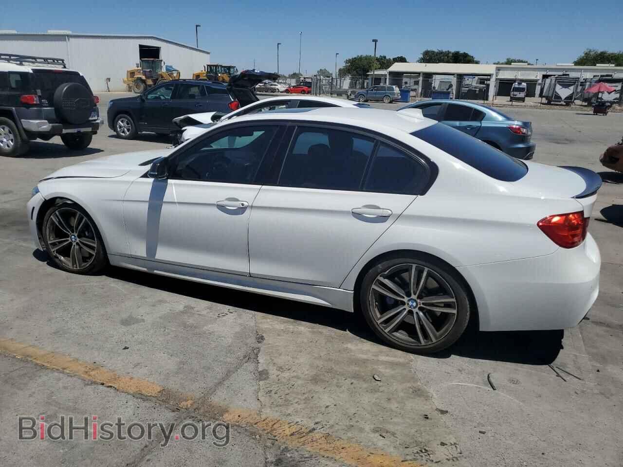 2015 BMW 3 SERIES - VIN: WBA3A9G52FNT09672 - Фото 2