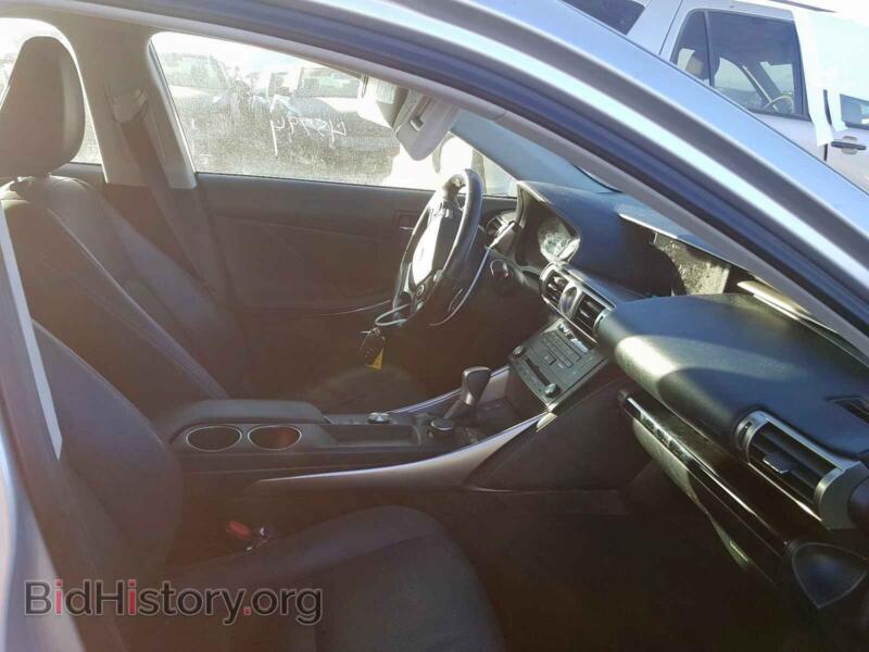 2015 Lexus IS (VIN JTHCF1D28F5029284) — photo 5 of 10