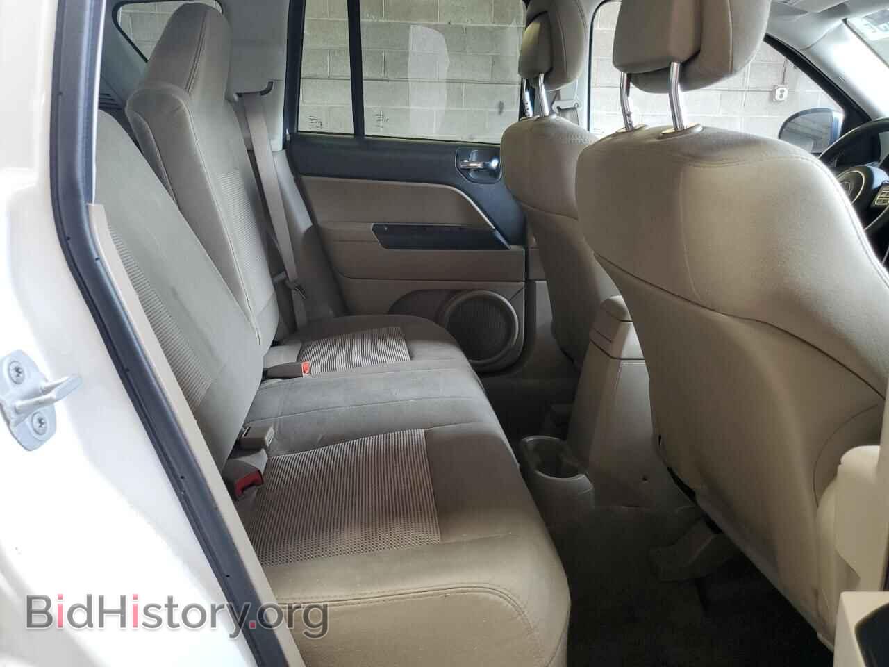 2011 JEEP COMPASS - VIN: 1J4NF1FB3BD282529 - Фото 10