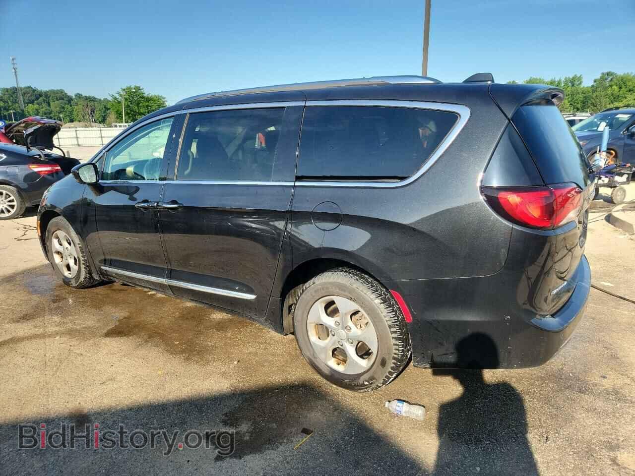2017 CHRYSLER PACIFICA - VIN: 2C4RC1EG7HR708757 - Photo 2