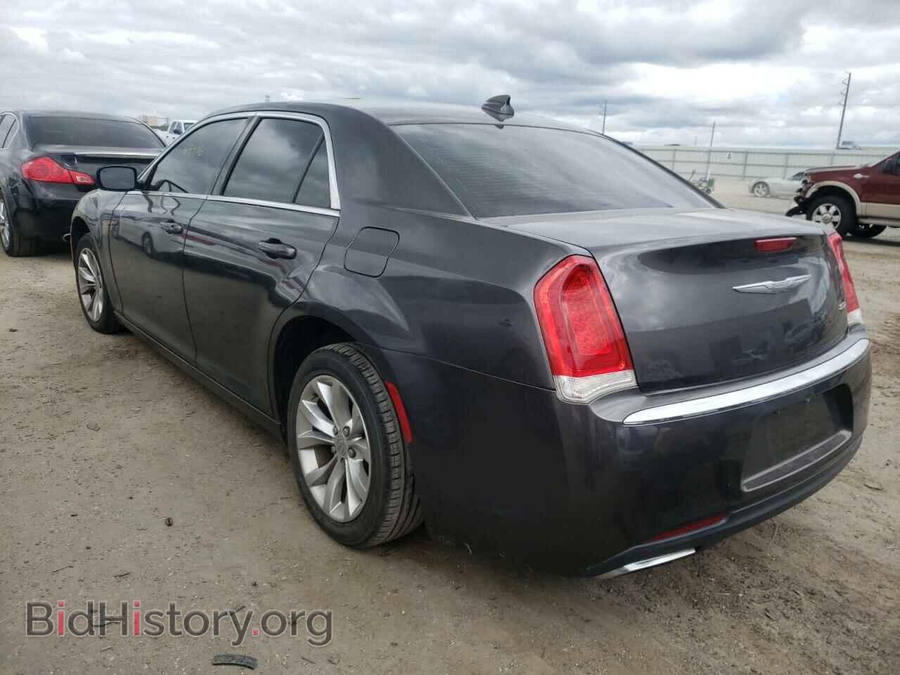 2016 CHRYSLER 300 - VIN: 2C3CCAAG4GH134851 - Фото 3