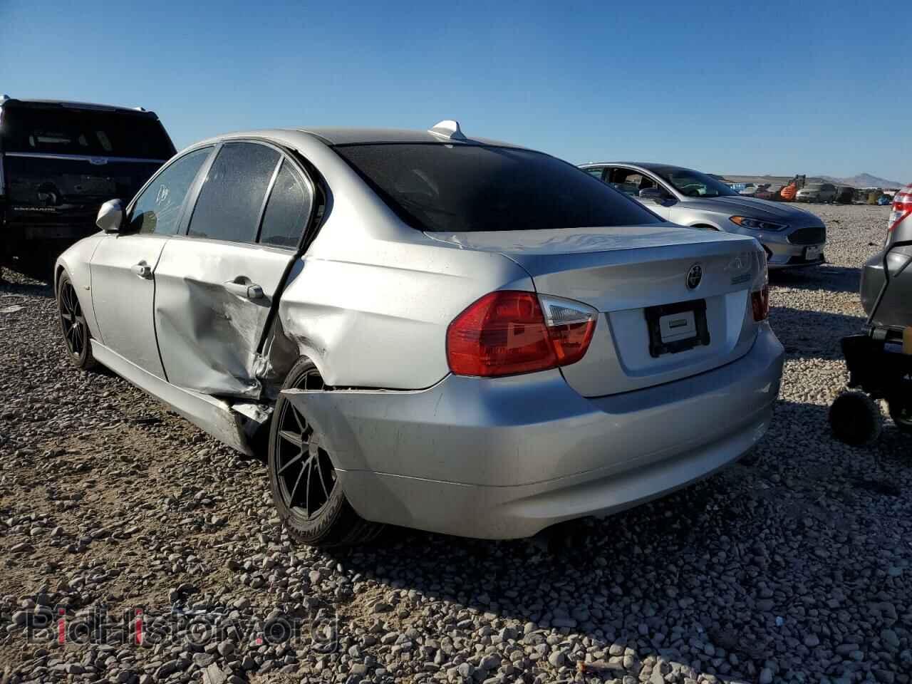2006 BMW 3 SERIES - VIN: WBAVB13576KX40586 - Фото 3