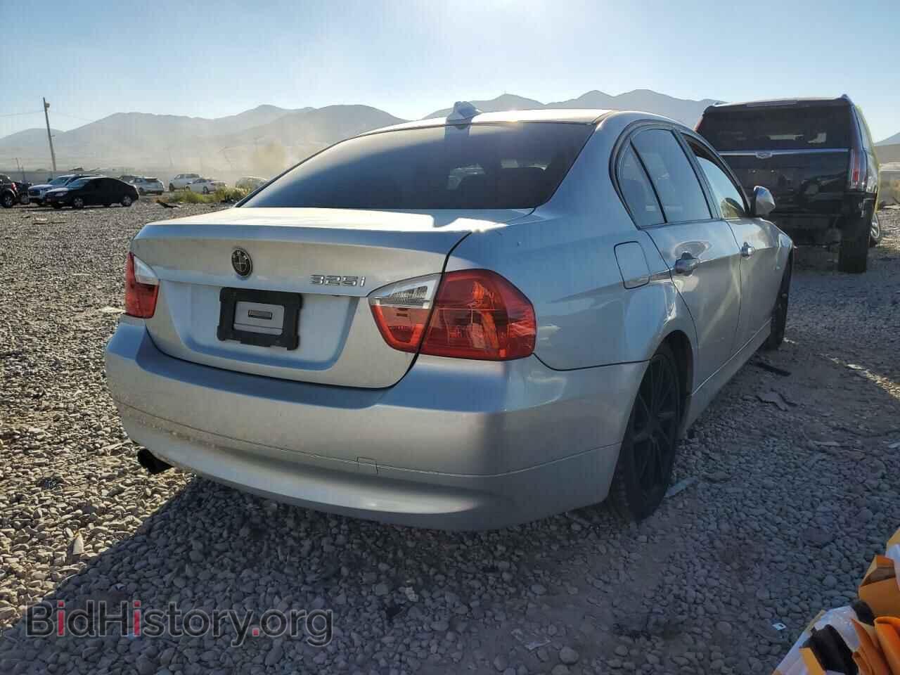 2006 BMW 3 SERIES - VIN: WBAVB13576KX40586 - Фото 4
