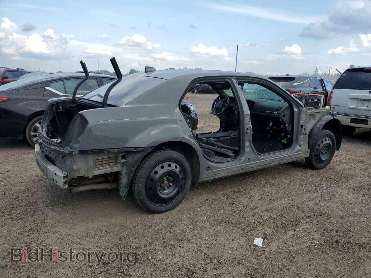 2018 CHRYSLER 300 - VIN: 2C3CCAGG4JH160817 - Фото 3