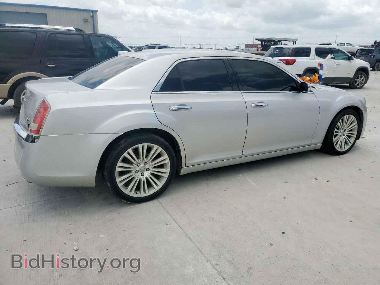 2011 CHRYSLER 300 - VIN: 2C3CA5CG6BH613985 - Фото 3