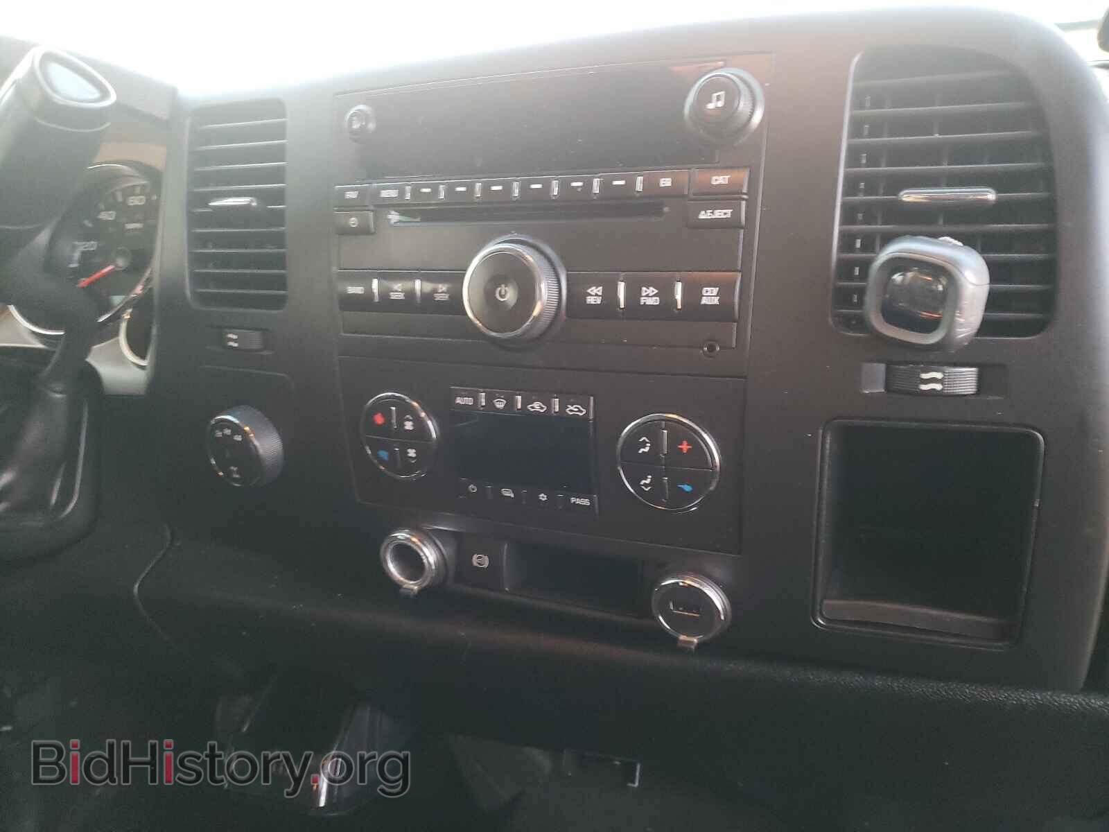2011 GMC SIERRA - VIN: 1GT423C86BF209791 - Фото 9