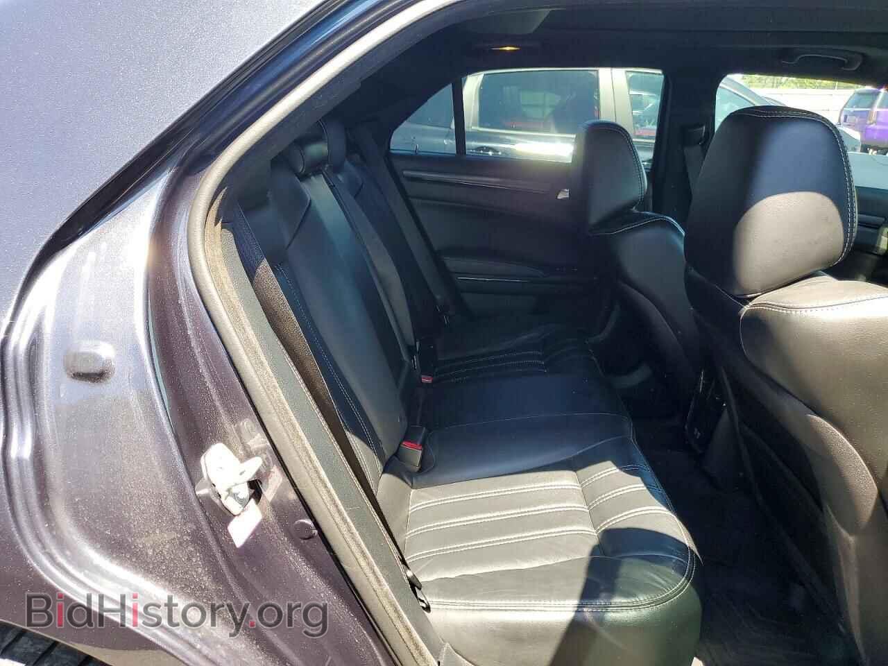 2016 CHRYSLER 300 - VIN: 2C3CCAGG1GH270796 - Photo 10