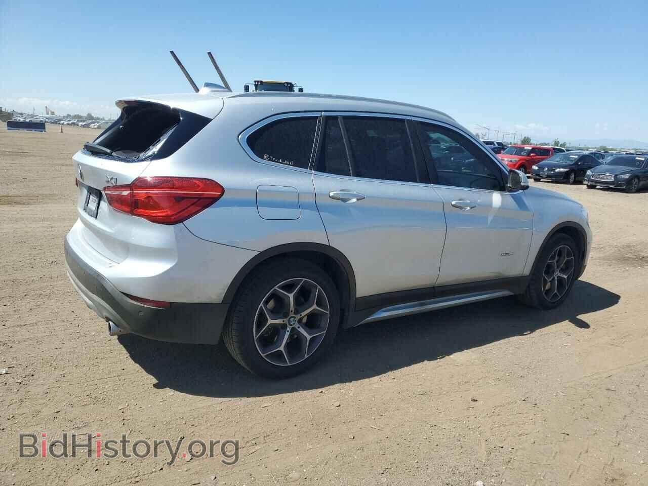 2017 BMW X1 - VIN: WBXHT3C34H5F73022 - Фото 3