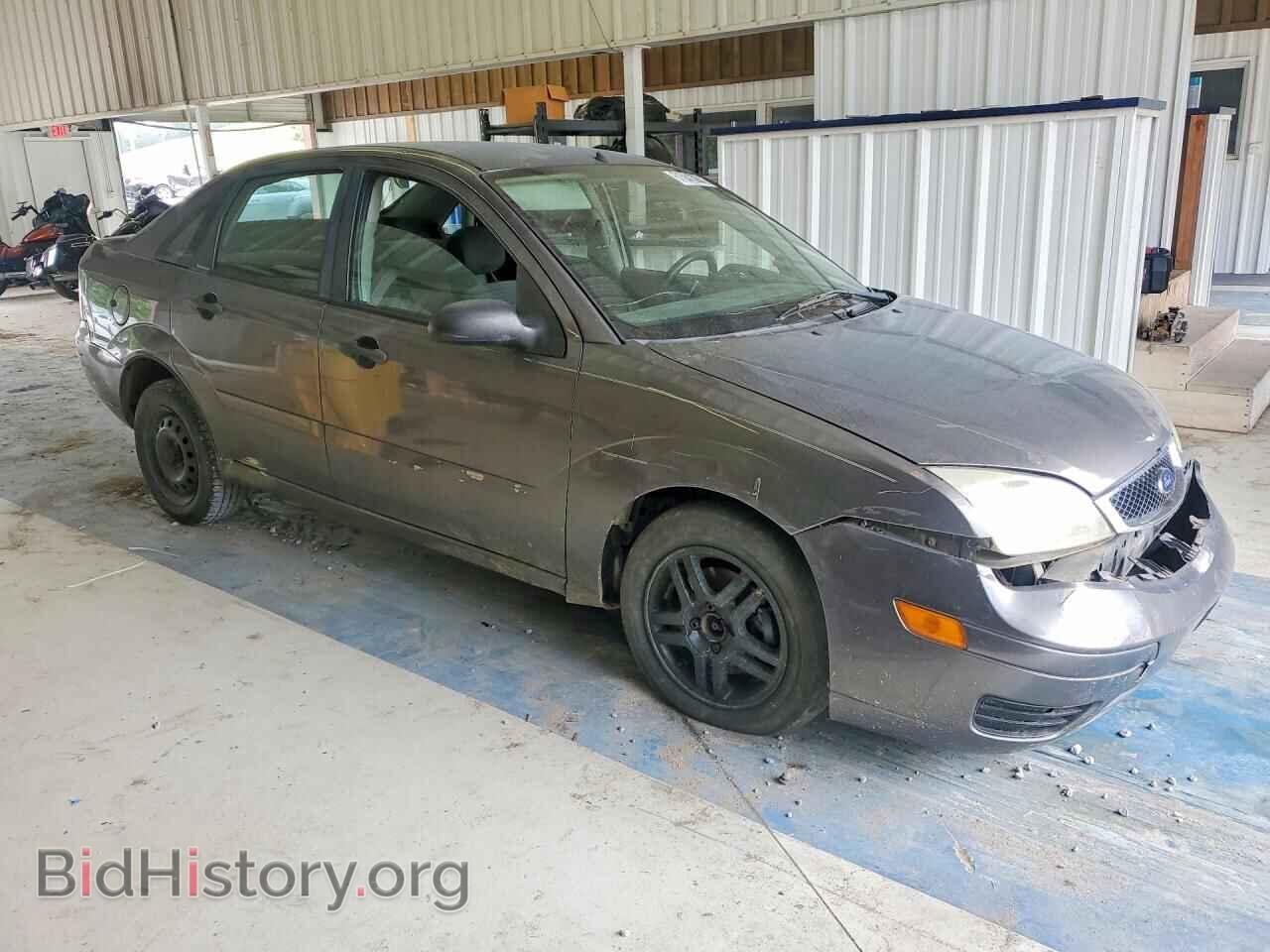 2007 FORD FOCUS - VIN: 1FAFP34N27W101115 - Photo 4