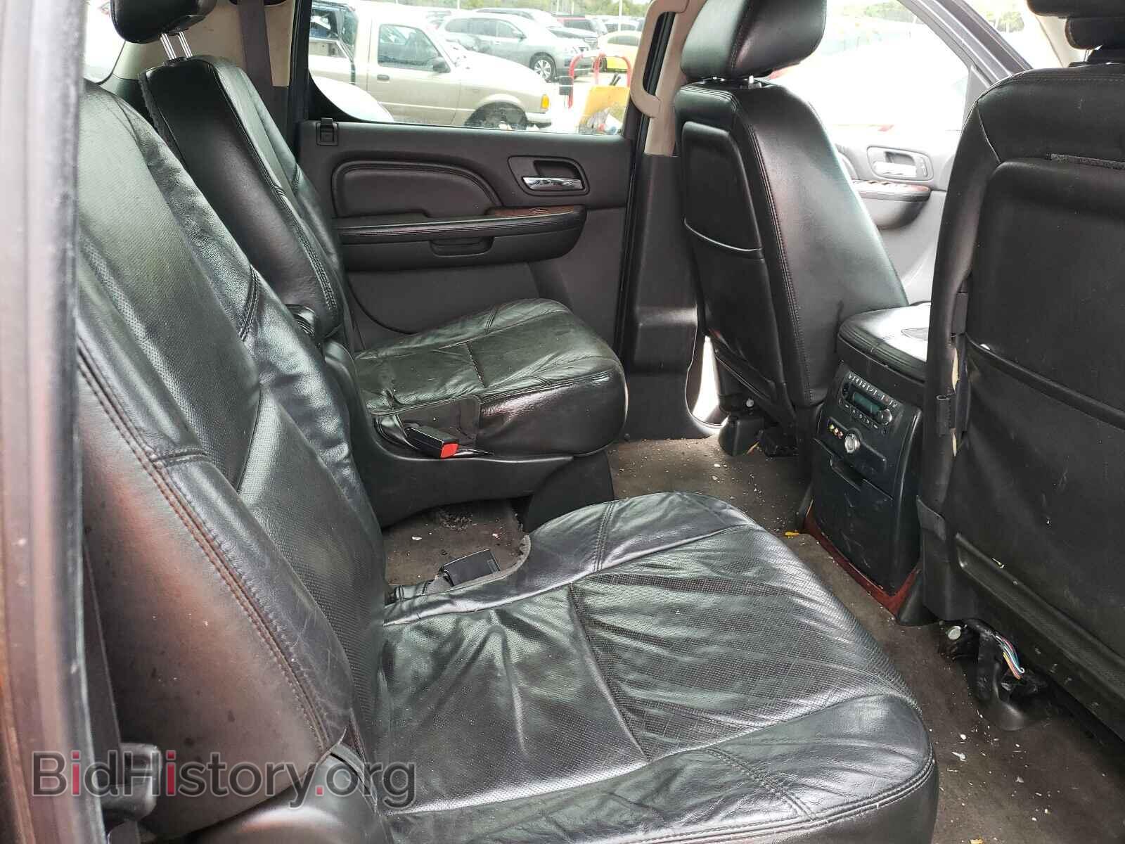2011 CADILLAC ESCALADE - VIN: 1GYS3HEF0BR176468 - Фото 6