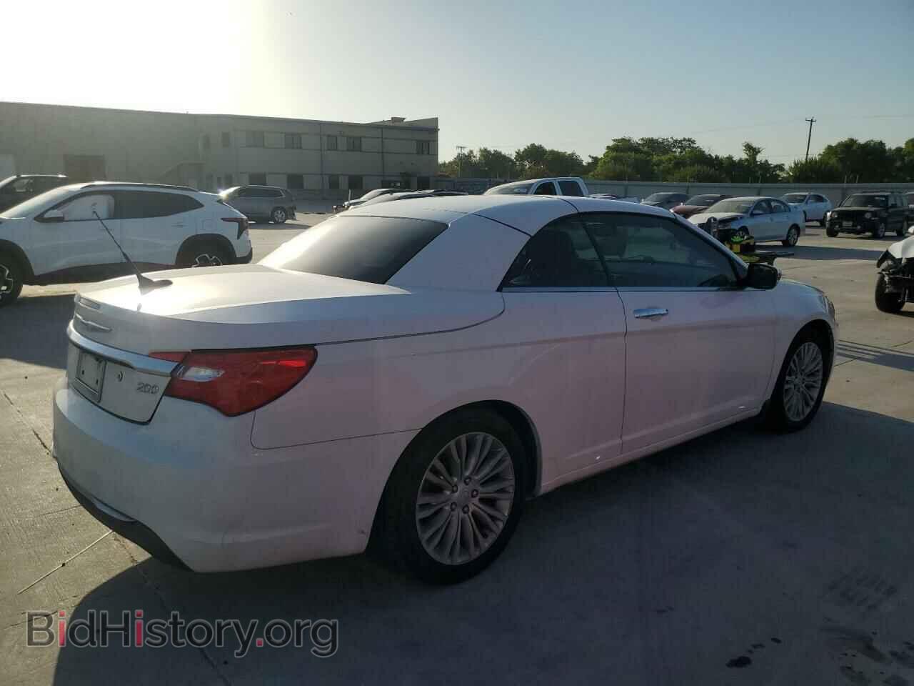 2011 CHRYSLER 200 - VIN: 1C3BC7EG5BN530084 - Фото 3