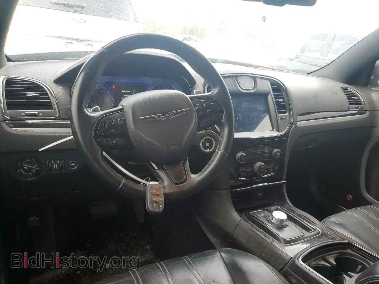 2017 CHRYSLER 300 - VIN: 2C3CCABG4HH662678 - Фото 8