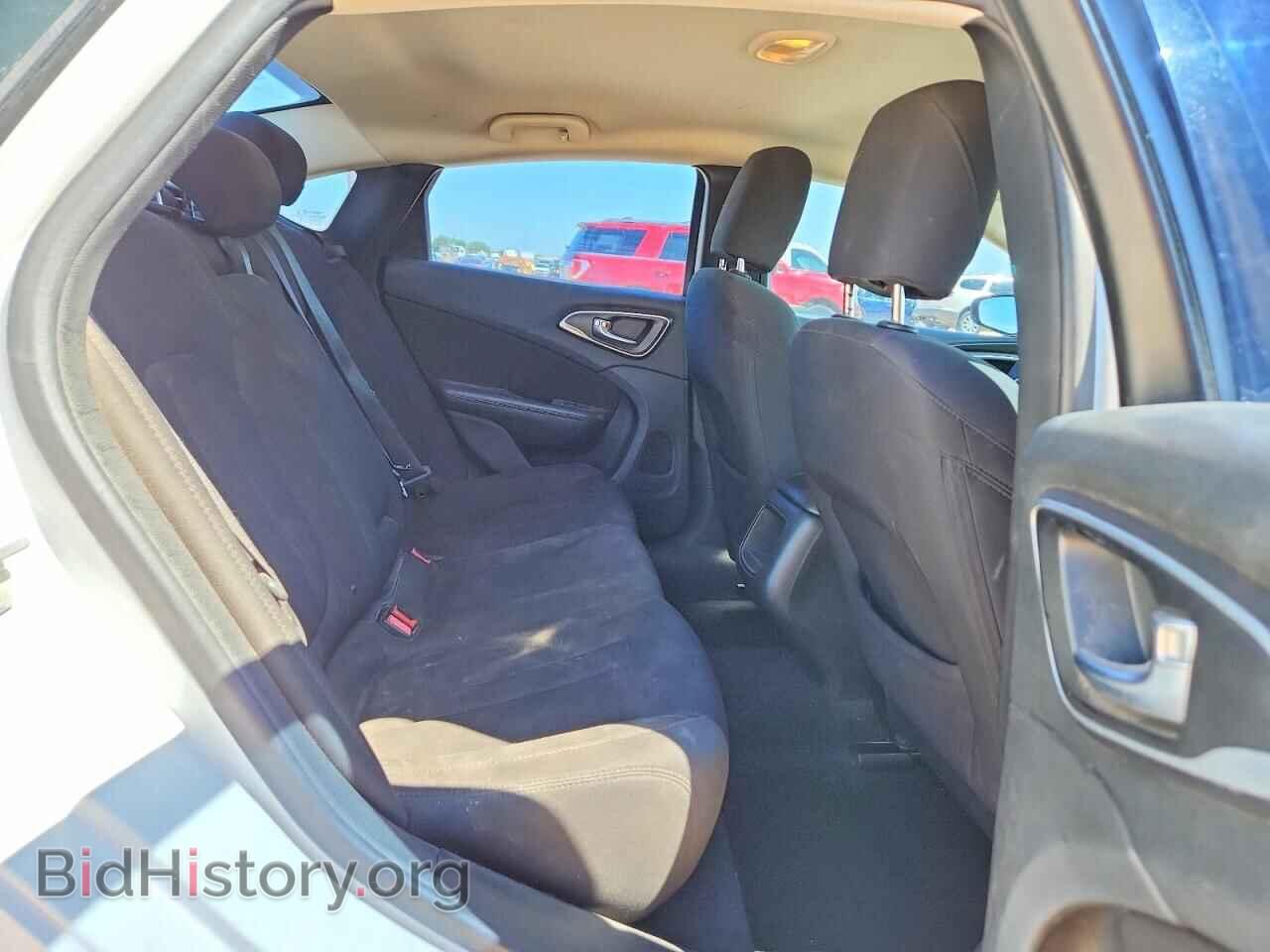 2015 CHRYSLER 200 - VIN: 1C3CCCAB6FN574513 - Photo 10