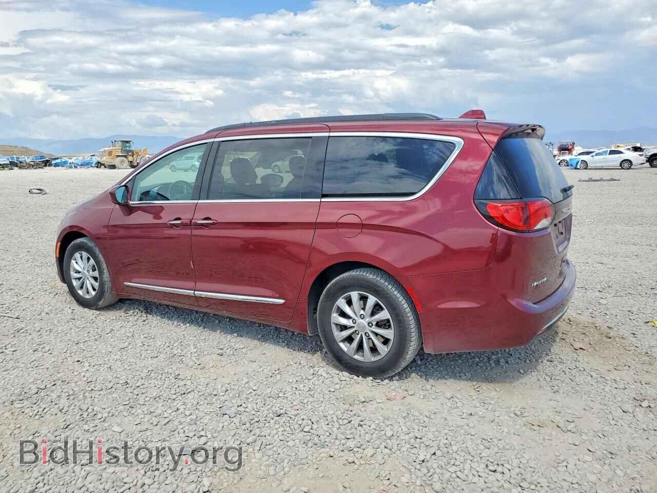 2017 CHRYSLER PACIFICA - VIN: 2C4RC1BG5HR778536 - Photo 2
