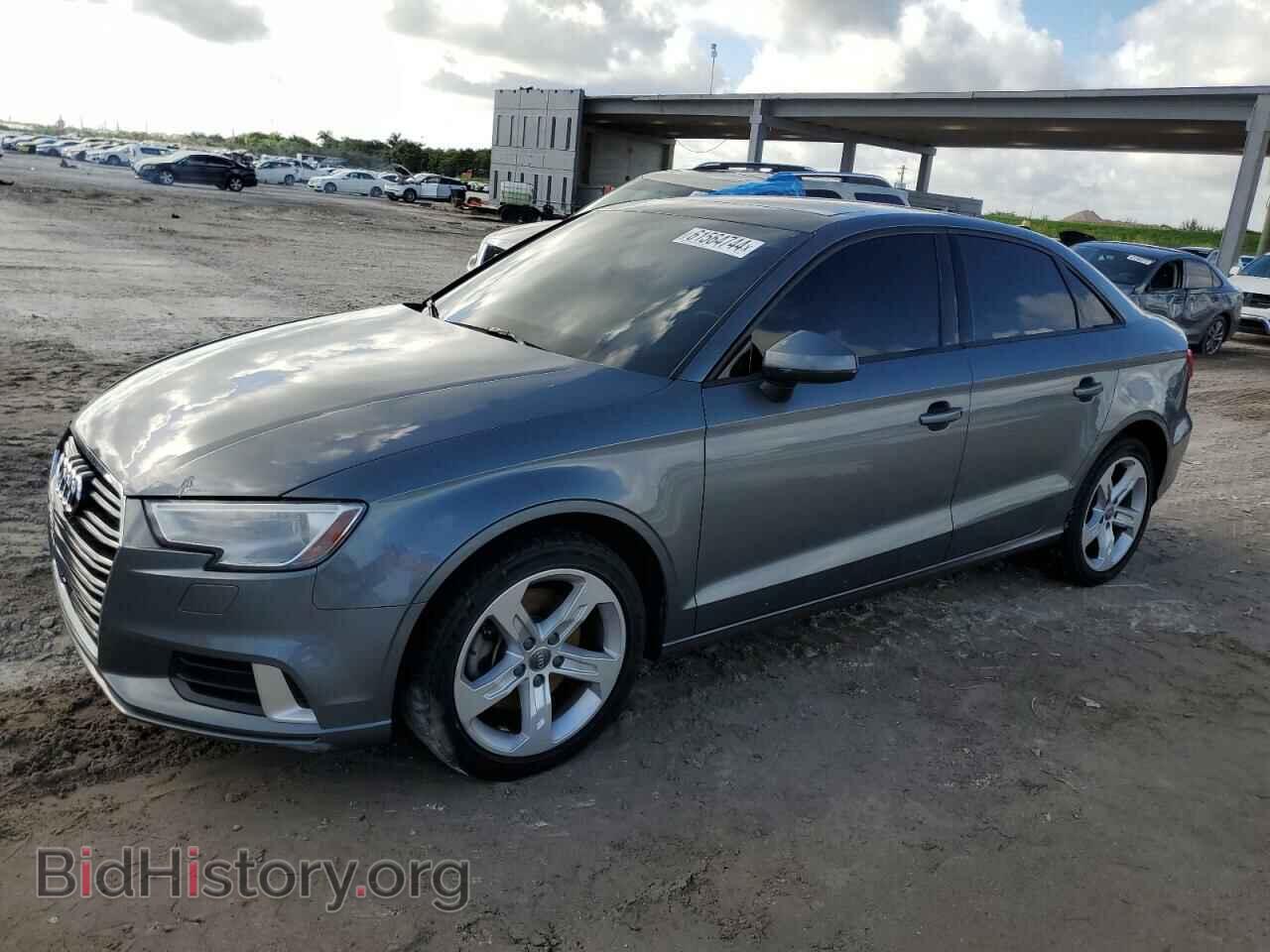 Photo WAUB8GFF1J1024063 - AUDI A3 2018