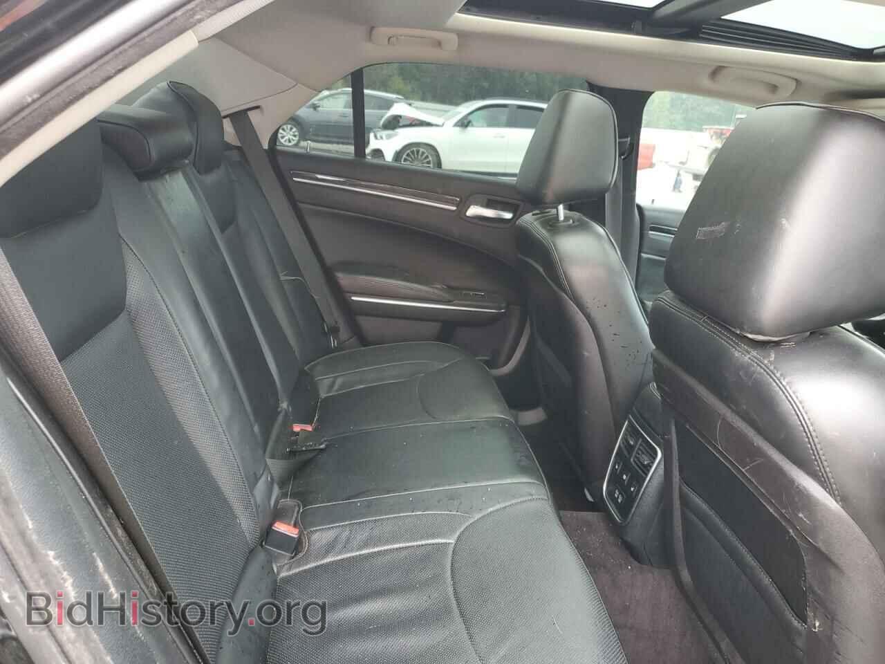 2016 CHRYSLER 300 - VIN: 2C3CCAKG9GH253039 - Фото 10