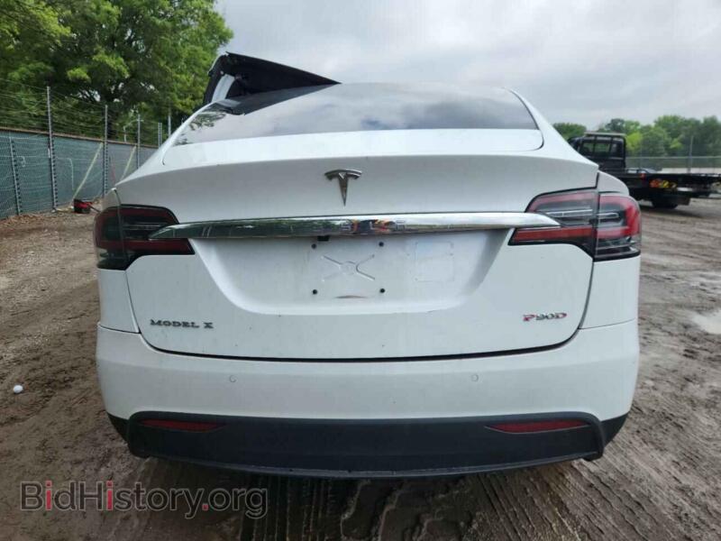 2016 Tesla MODEL X (VIN 5YJXCBE45GFS00266) — фото 6 из 16