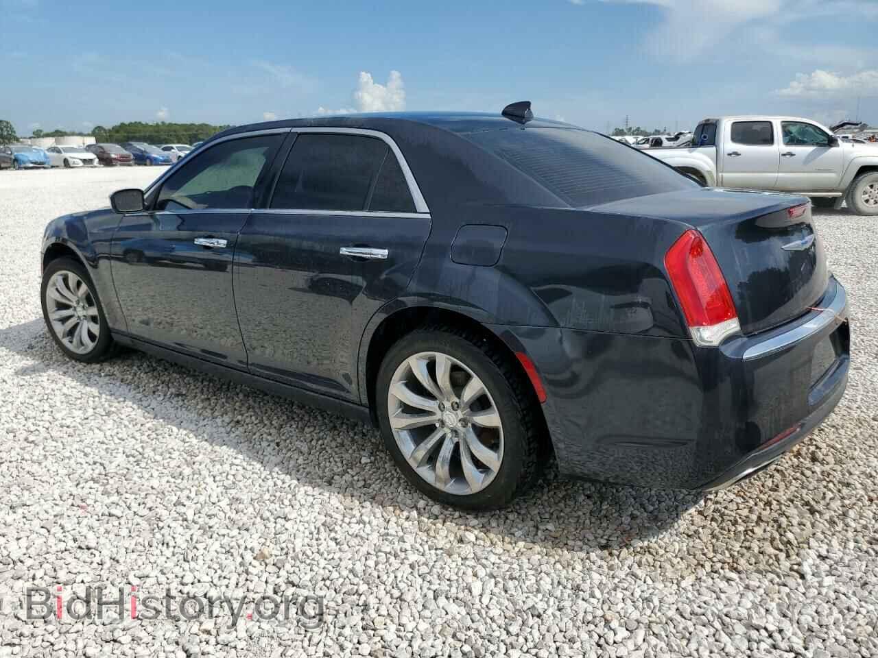 2019 CHRYSLER 300 - VIN: 2C3CCAEG0KH697480 - Фото 2