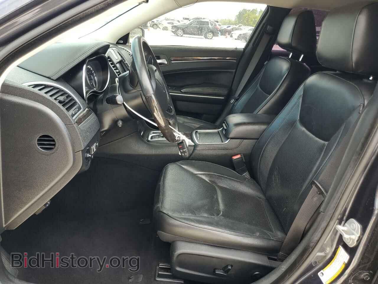 2019 CHRYSLER 300 - VIN: 2C3CCAEG0KH697480 - Фото 7
