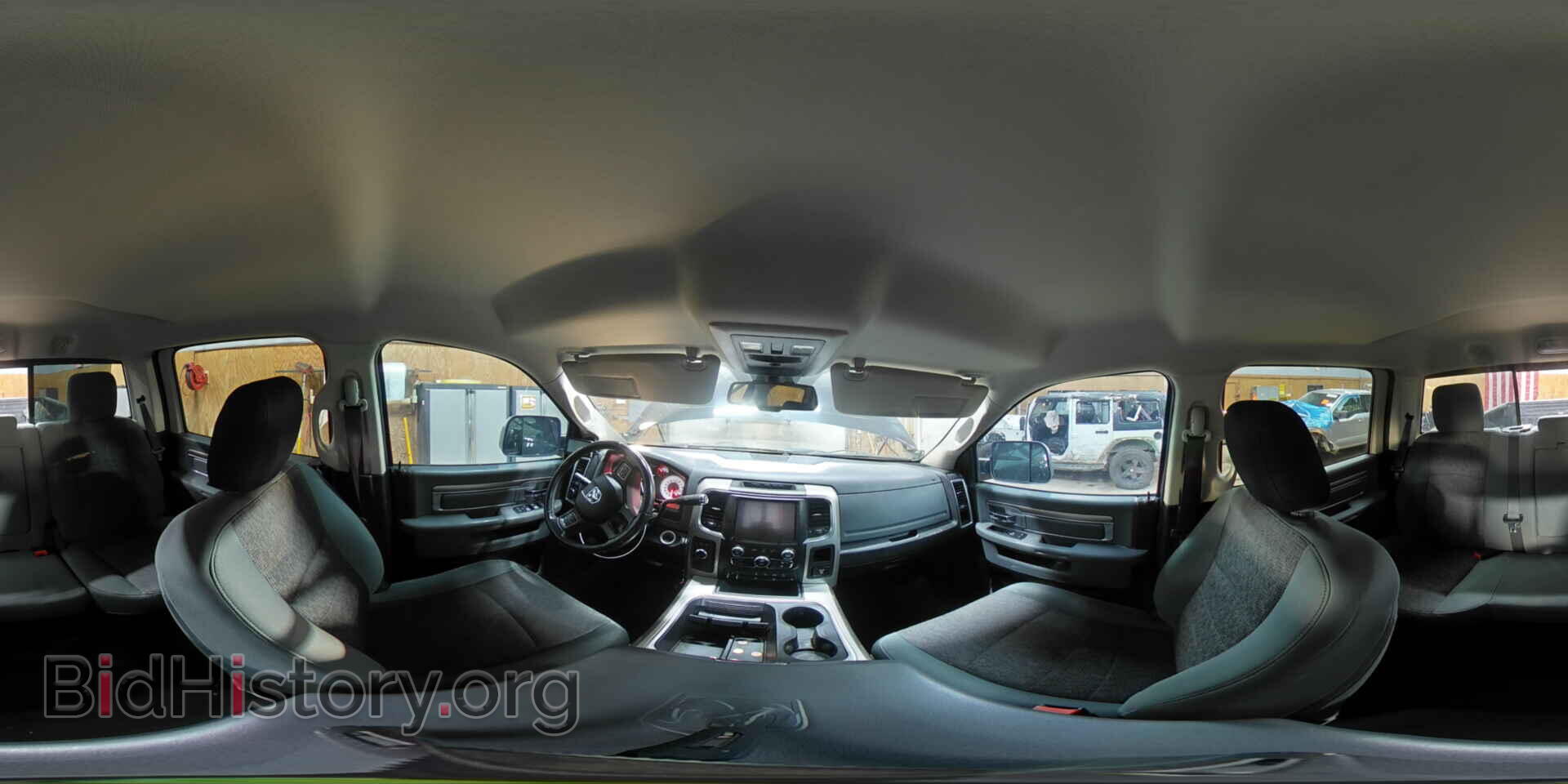 2016 RAM 3500 - VIN: 3C63R3HL6GG282869 - Photo 14