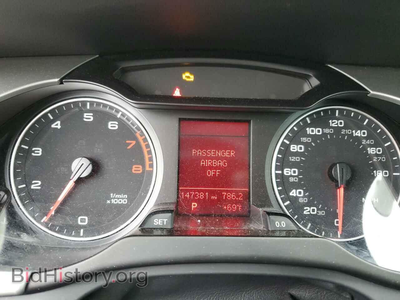 2011 AUDI A4 - VIN: WAUSFAFL9BA071125 - Фото 9