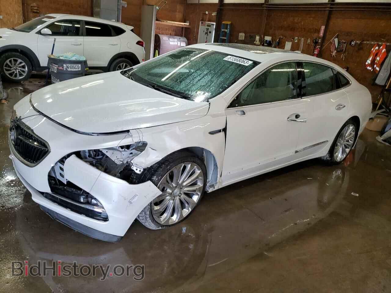Photo 1G4ZR5SS1JU105340 - BUICK LACROSSE 2018