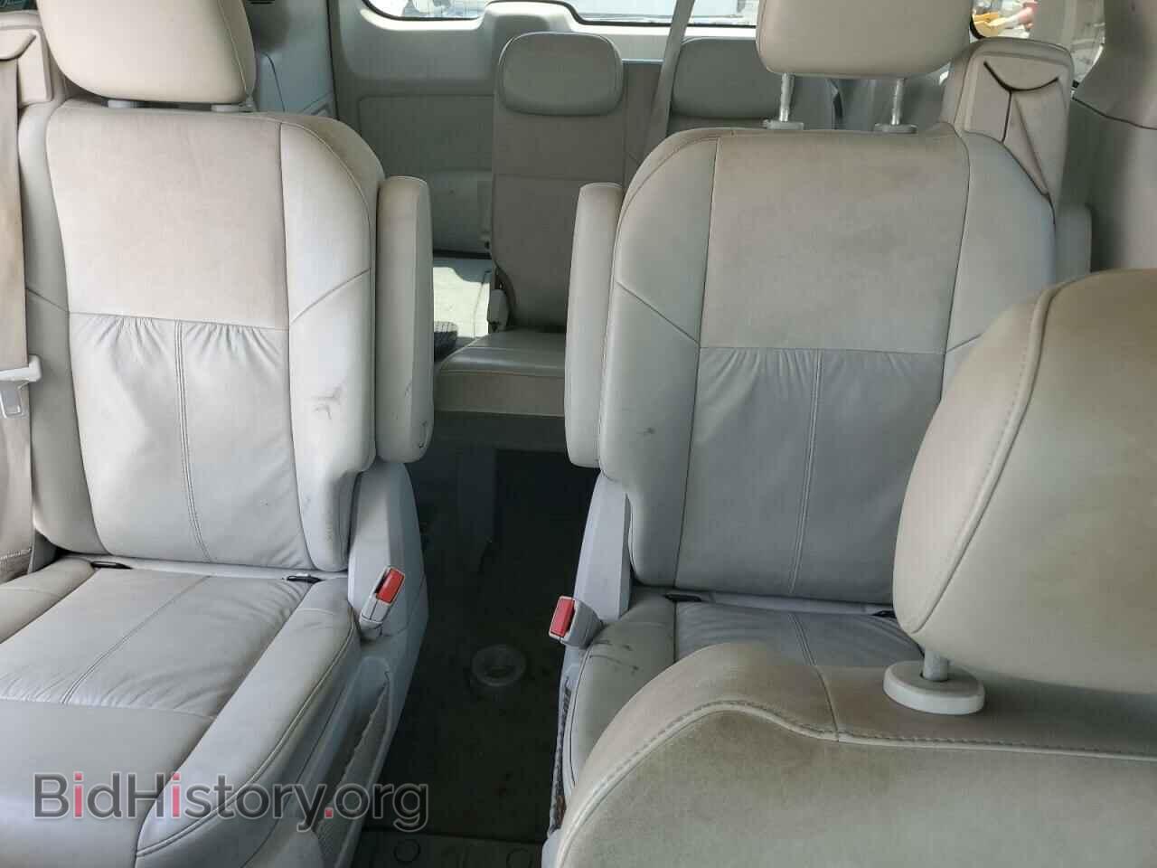 2008 CHRYSLER MINIVAN - VIN: 2A8HR64X08R737034 - Фото 10