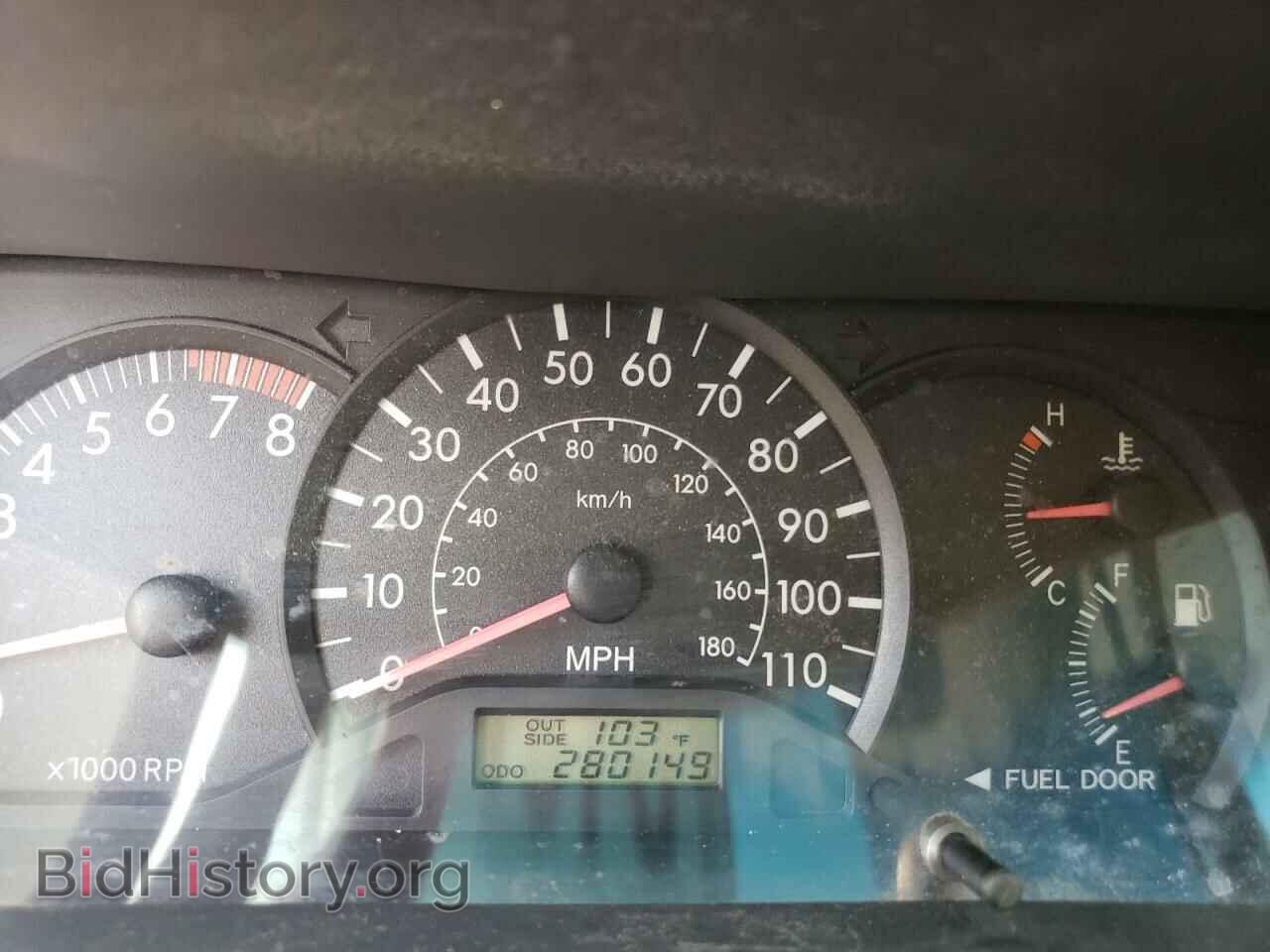 2007 TOYOTA COROLLA - VIN: JTDBR32E270105464 - Фото 9