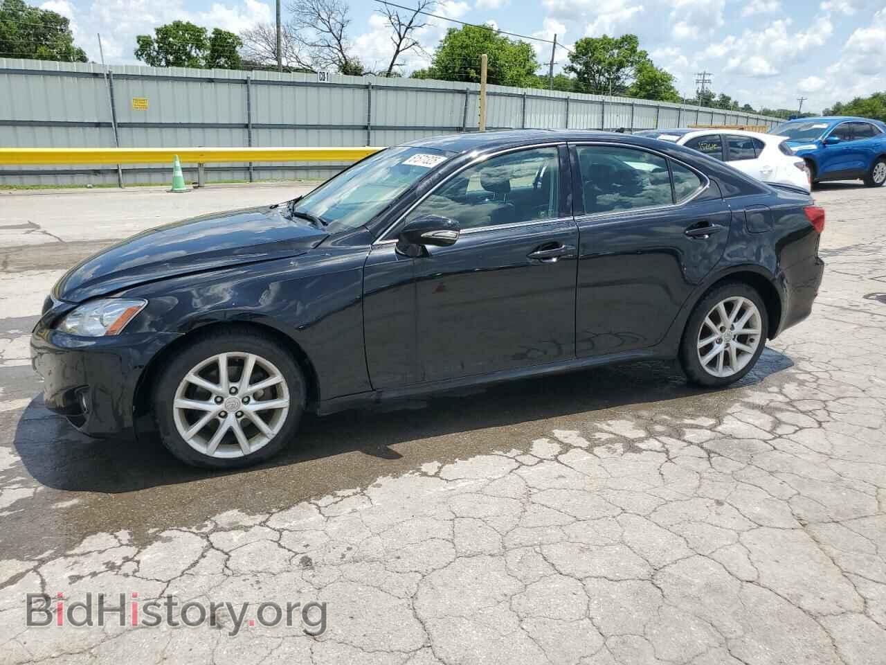 Photo JTHCF5C20B5049838 - LEXUS IS 2011