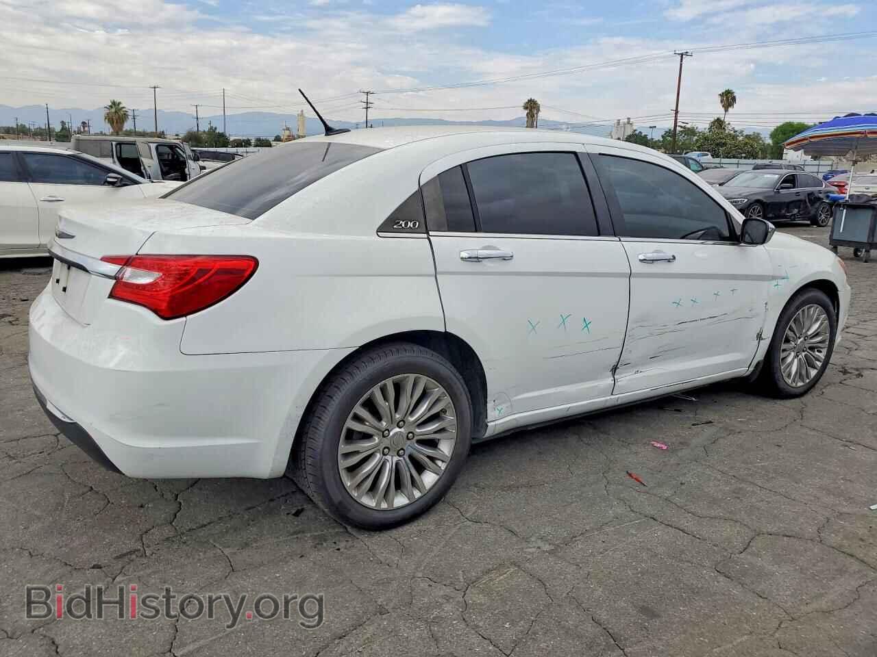 2011 CHRYSLER 200 - VIN: 1C3BC2FG7BN618216 - Фото 3
