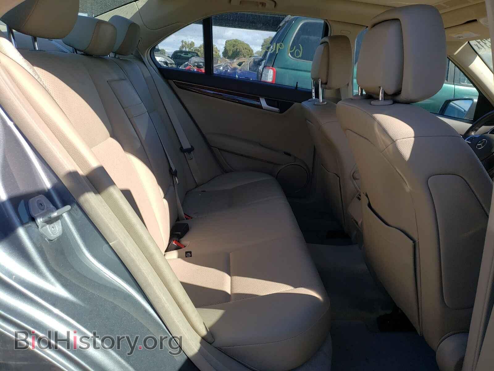 2012 MERCEDES-BENZ C-CLASS - VIN: WDDGF4HB8CA628421 - Фото 6