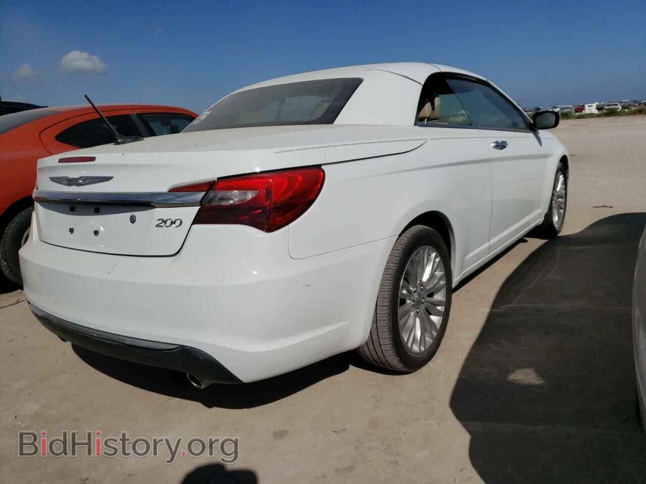 2014 CHRYSLER 200 - VIN: 1C3BCBFG5EN156856 - Фото 4
