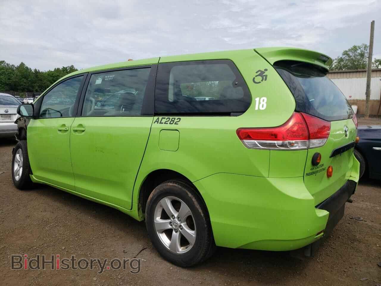 2014 TOYOTA All Models - VIN: 5TDZK3DC0ES436357 - Фото 2