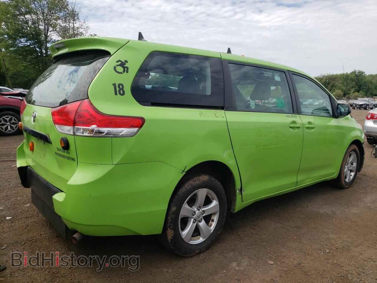 2014 TOYOTA All Models - VIN: 5TDZK3DC0ES436357 - Фото 3