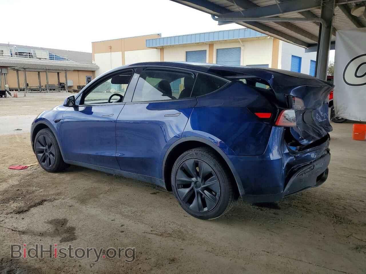 2024 TESLA MODEL Y - VIN: 7SAYGDEE9RF159658 - Фото 2