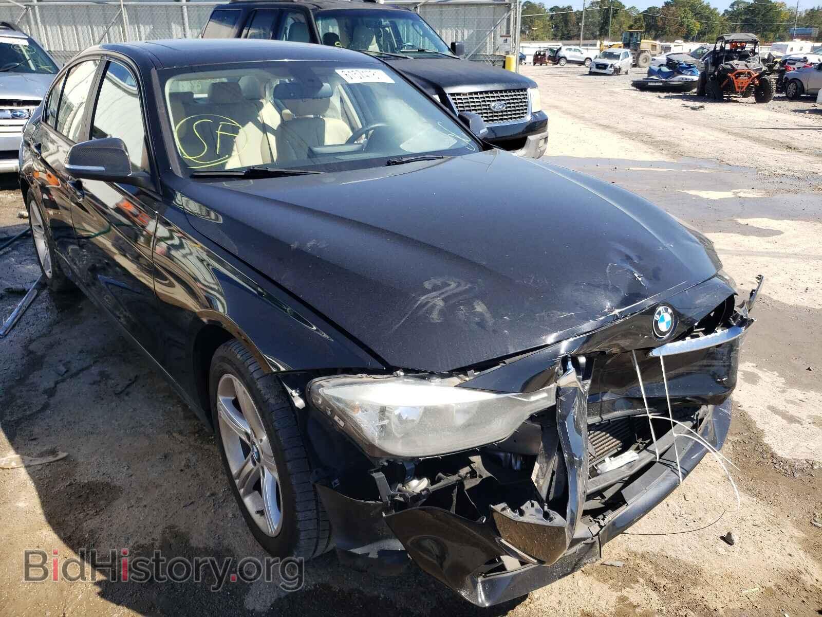 Photo WBA3A5C54DF351864 - BMW 3 SERIES 2013