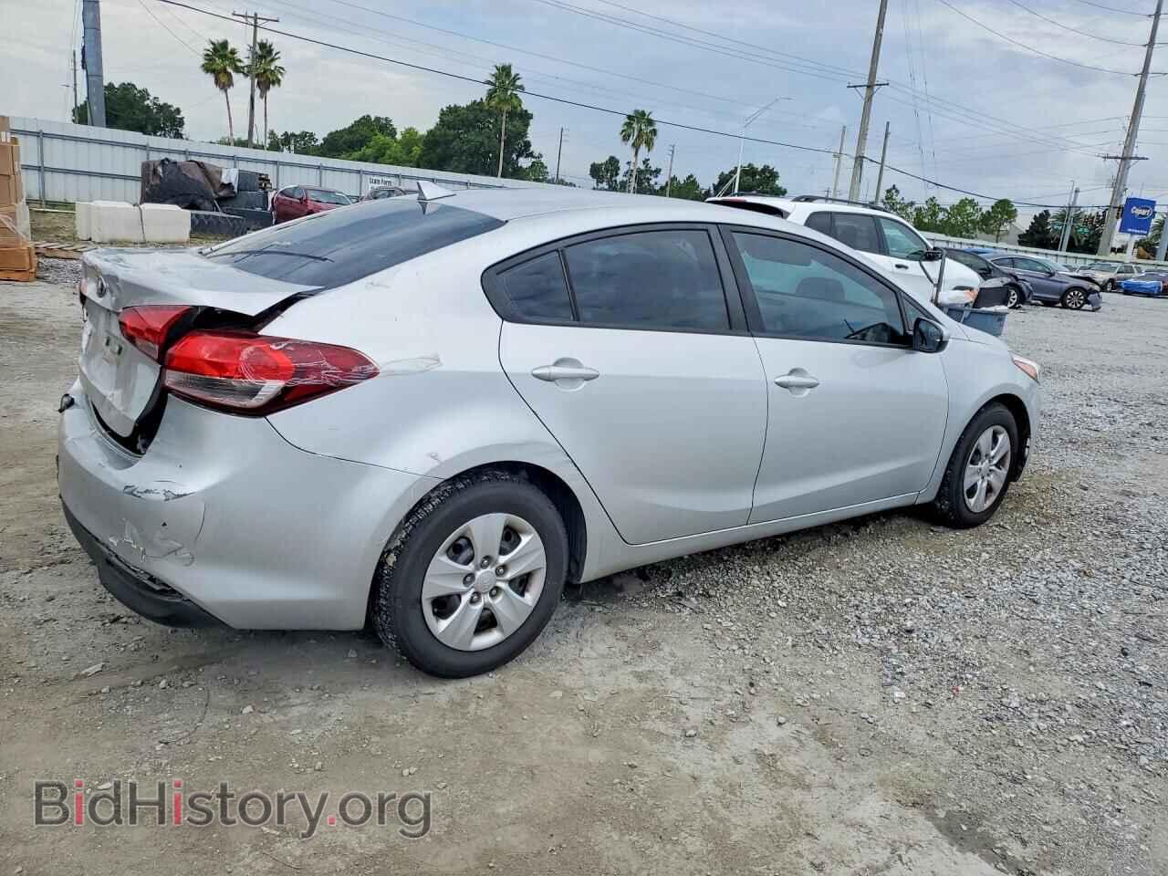 2017 KIA FORTE - VIN: 3KPFK4A75HE058857 - Фото 3