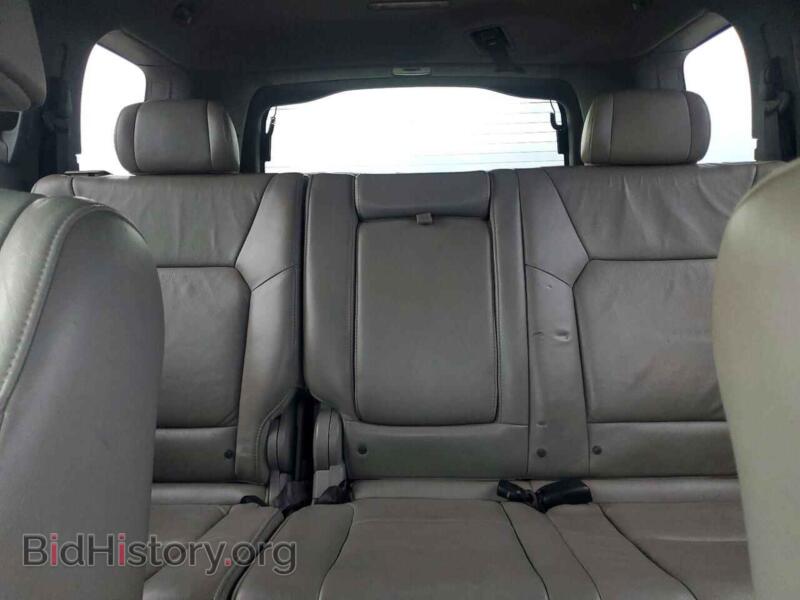 2009 Honda PILOT (VIN 5FNYF38599B021074) — фото 10 из 13