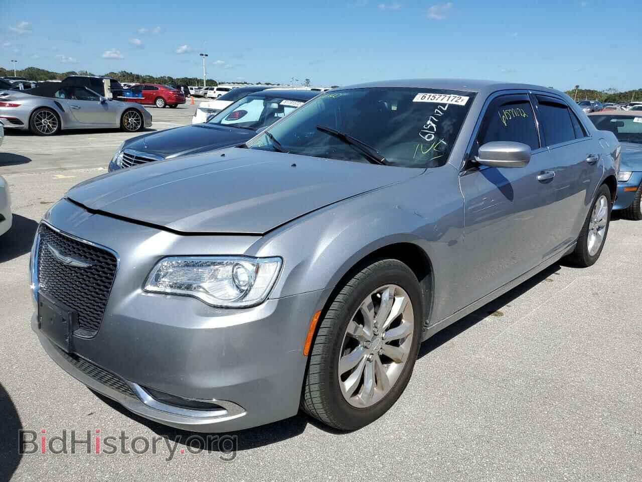 2015 CHRYSLER 300 - VIN: 2C3CCARG9FH736549 - Фото 2